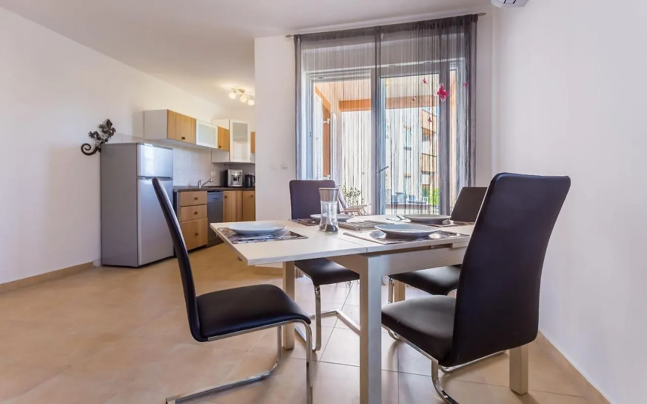 Apartment Mia & Lea Klimno